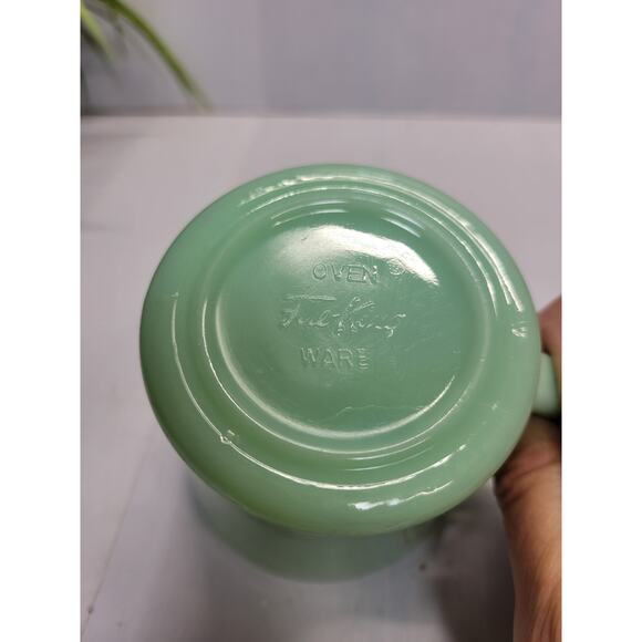 Vintage Mug Jadeite, Fire King Green, D Handle, Coffee Cup 40s - Picture 3 of 4